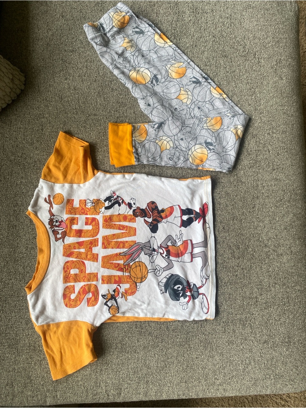 Warner Bros. Space Jam White & Orange Kids Short Sleeve Tee with Looney Tunes